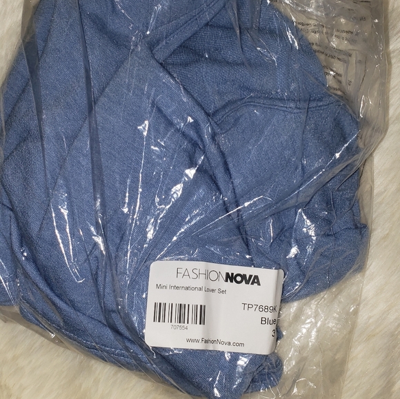 3/$20 Fashion Nova set kids size 3 blue - Picture 4 of 4